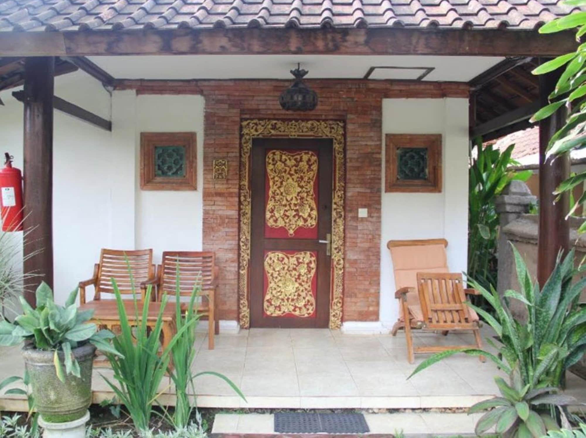 Gazebo Holiday park 3*